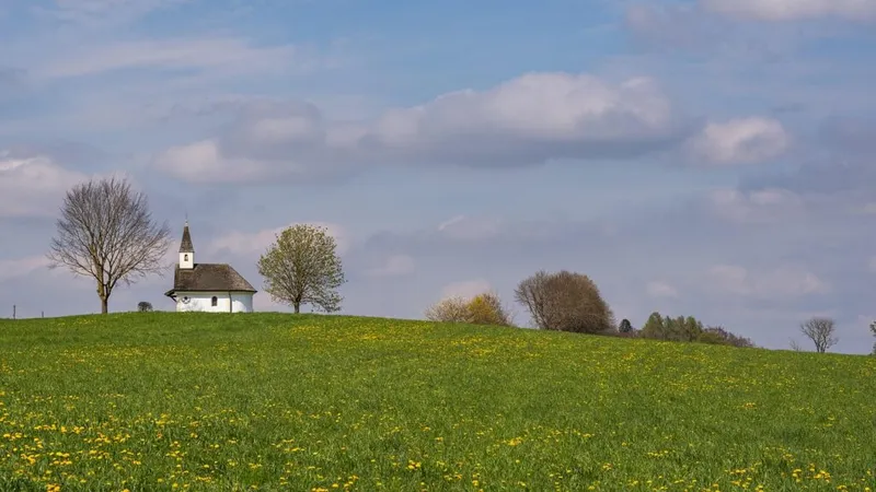 Davenport Adventist Church featured