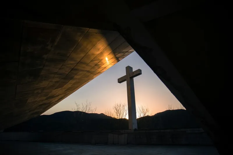 Farmington Seventh-day Adventist Church featured