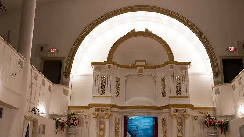 Temple Salem Seventh-day Adventist Church featured